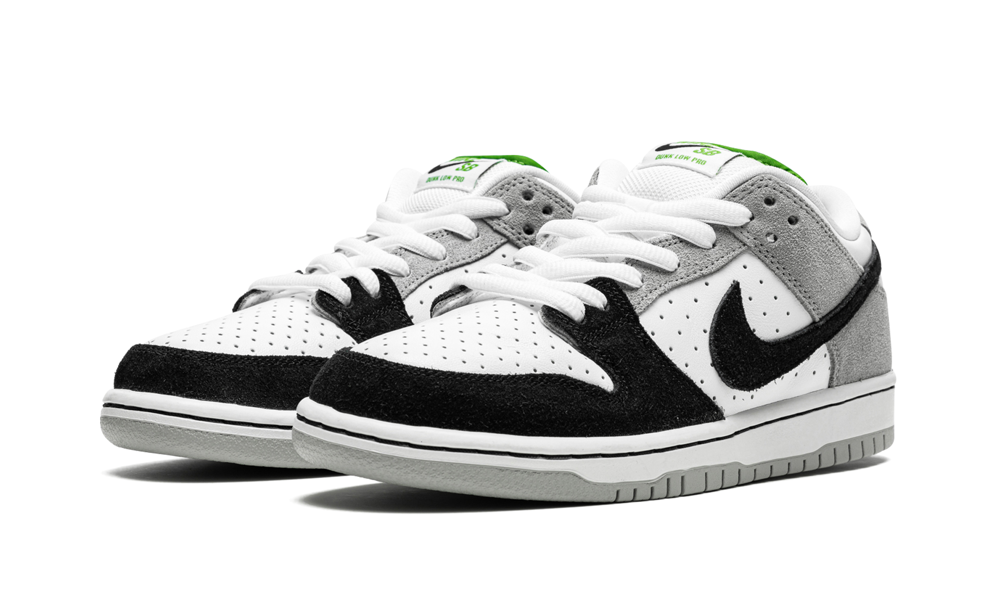 Nike SB Dunk Low Chlorophyll 9