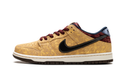 Nike SB Dunk Low 'City of Cinema' 1
