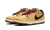 Nike SB Dunk Low 'City of Cinema' 3