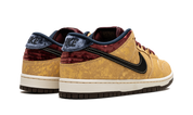 Nike SB Dunk Low 'City of Cinema' 4