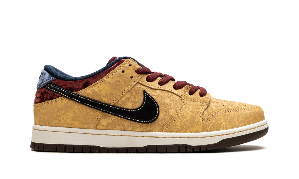 Nike SB Dunk Low 'City of Cinema' 7