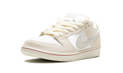 Nike SB Dunk Low 'City Of Love Light Bone' 5