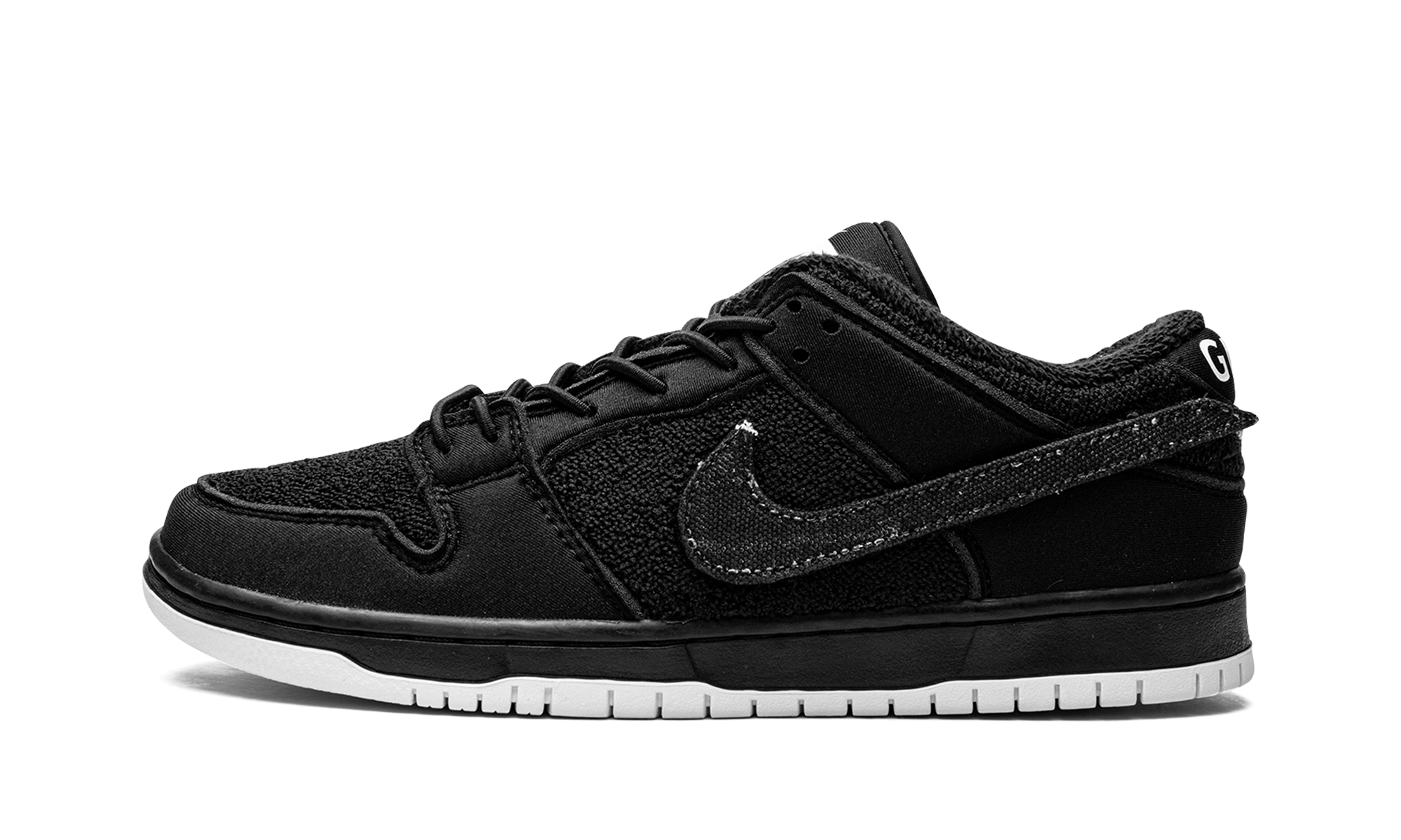 Nike SB Dunk Low Gnarhunters 1