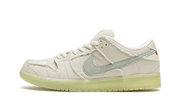Nike SB Dunk Low Mummy 5