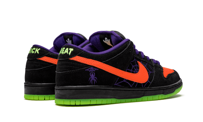 Nike SB Dunk Low "Night of Mischief" 7