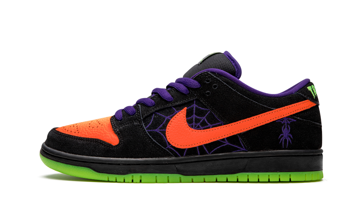 Nike SB Dunk Low "Night of Mischief" 9