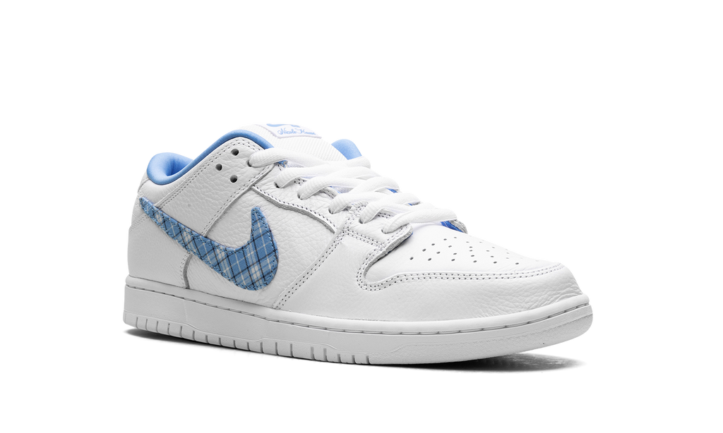 Nike SB Dunk Low Pro 'Nicole Hause' 2