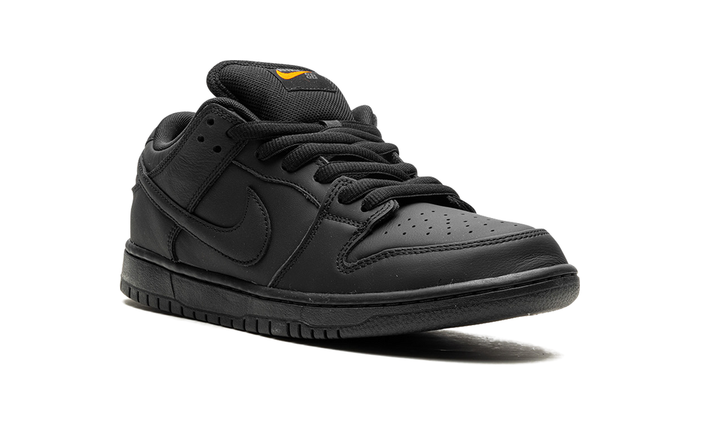 Nike SB Dunk Low Pro Triple Black 2