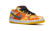 Nike SB Dunk Low Street Hawker (2021)