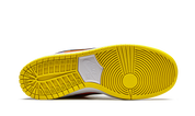 Nike SB Dunk Low Street Hawker (2021)