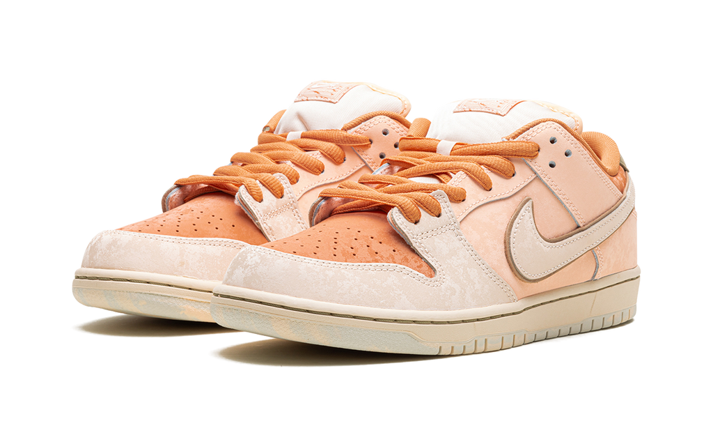 Nike SB Dunk Low 'Trocadéro Gardens' 3