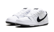 Nike SB Dunk Low 'White Black' 3
