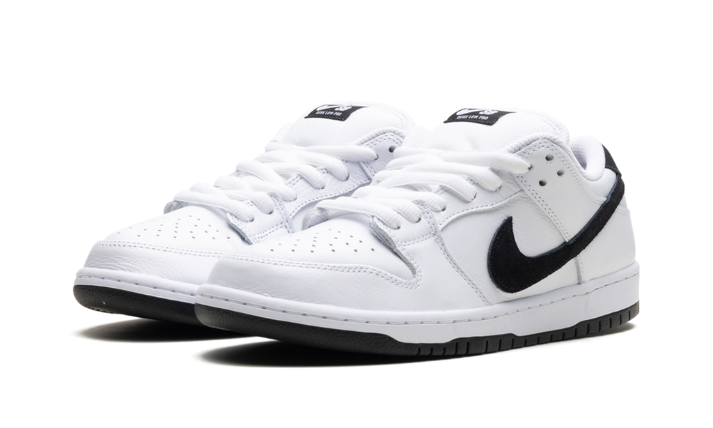 Nike SB Dunk Low 'White Black' 3