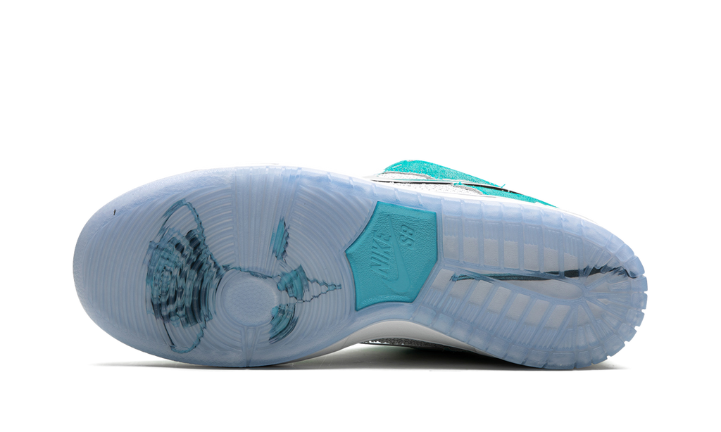 Nike SB Dunk Low x April Skateboards 6