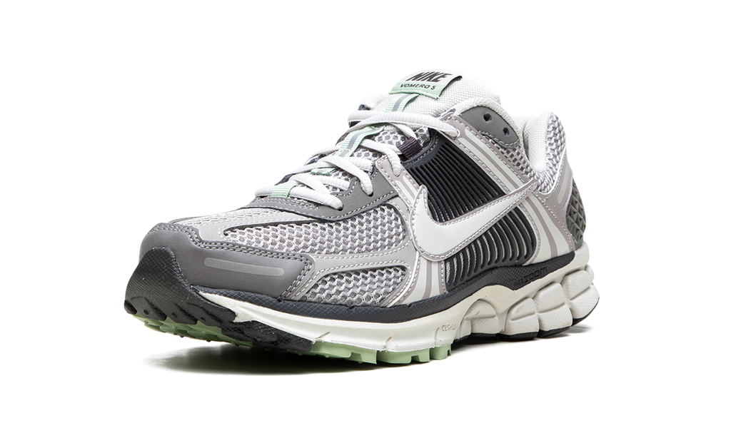 Nike Zoom Vomero 5 Cobblestone Flat Pewter (W) 5