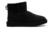UGG Classic Mini II Boot Black (W) 7