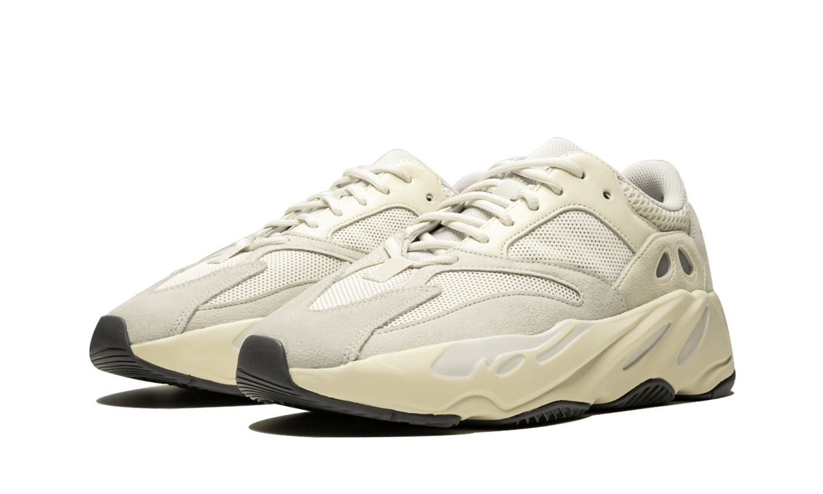 Yeezy 700 Analog 3