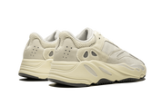 Yeezy 700 Analog 4