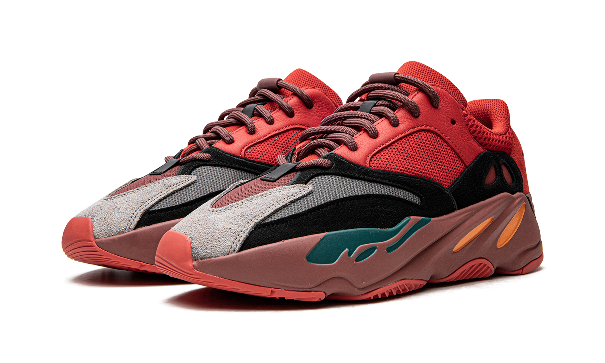 Yeezy 700 hi-res Red 3