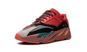 Yeezy 700 hi-res Red 5