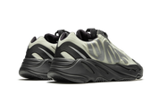 Yeezy 700 MNVN Bone 4