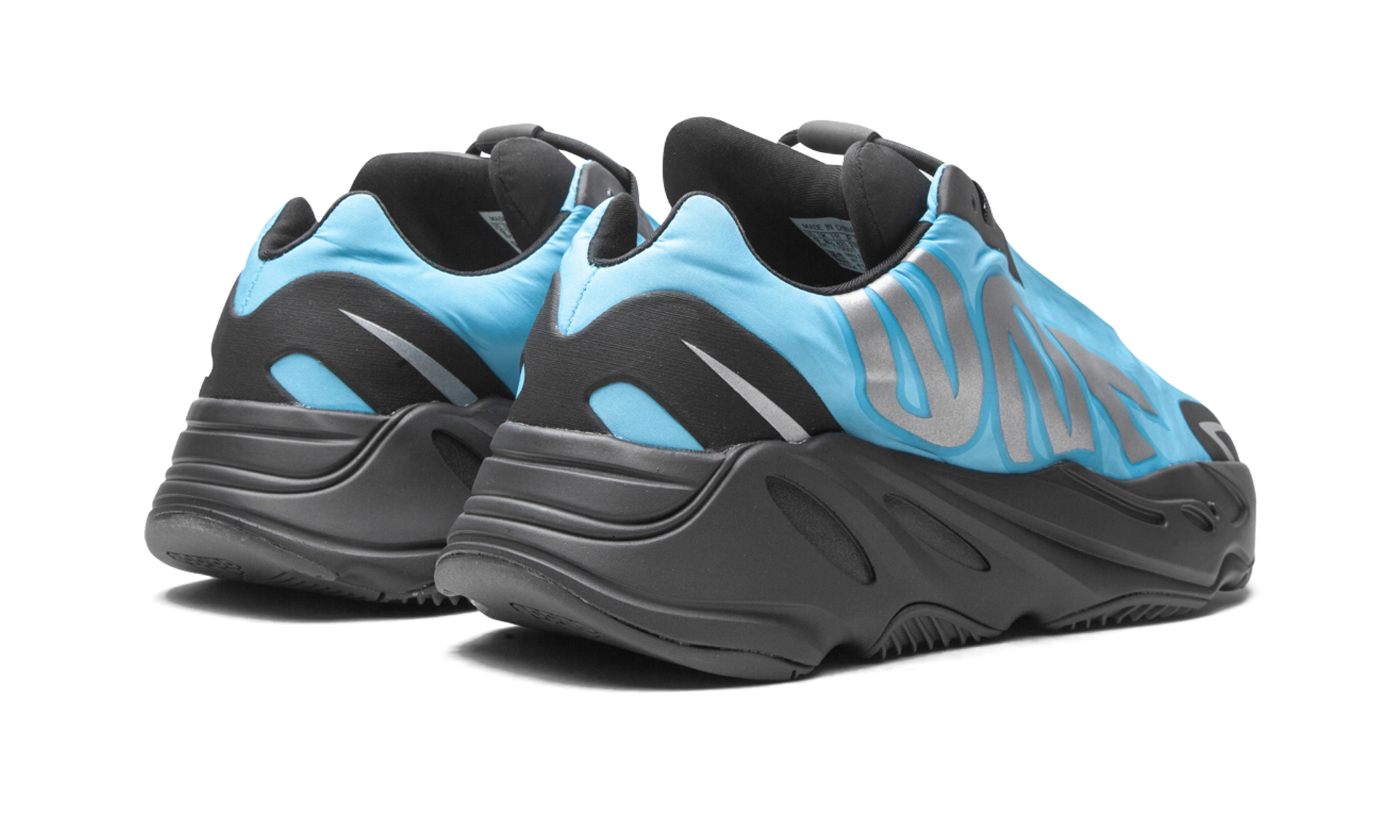 Yeezy 700 MNVN Bright Cyan 4