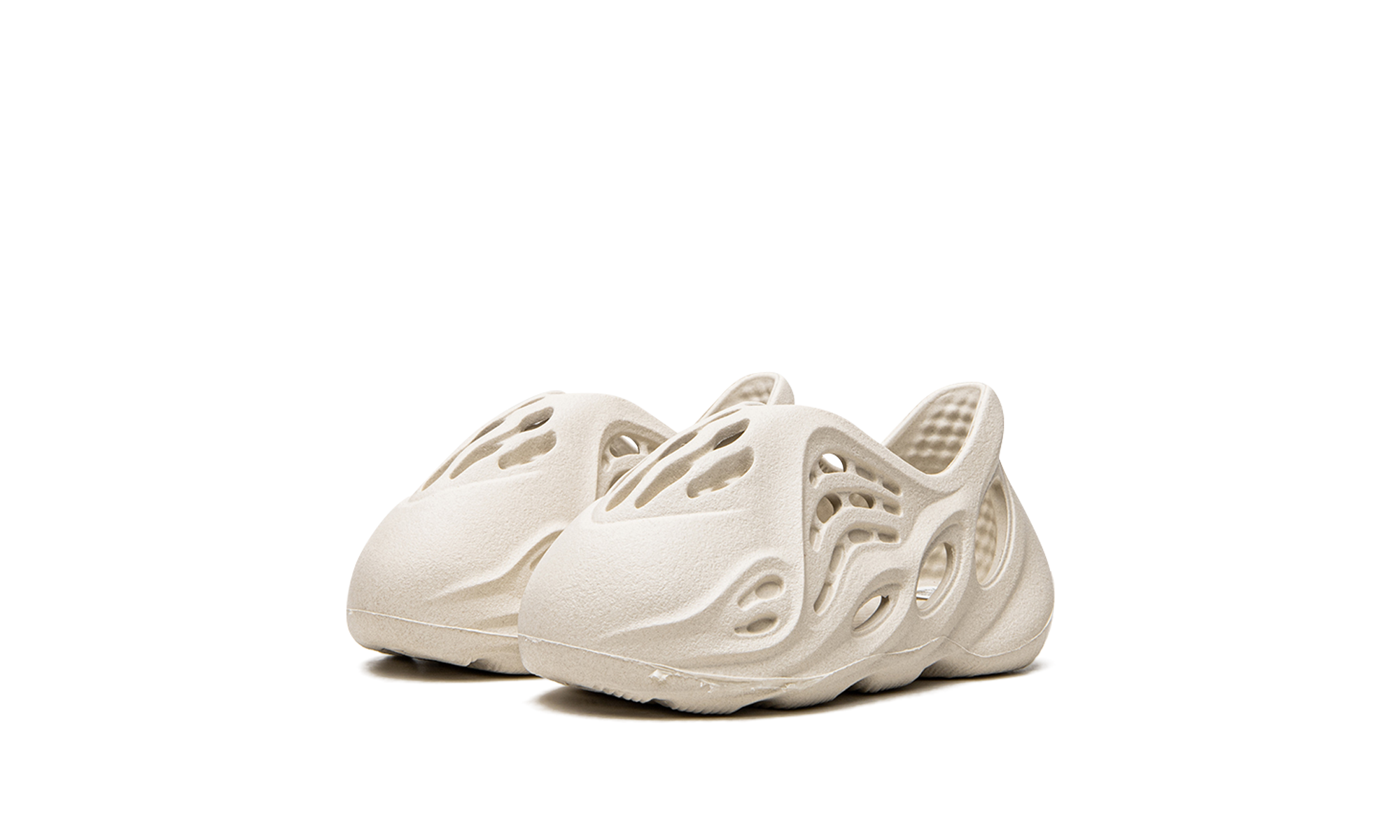 Yeezy Foam RNR Sand (Infants) 3