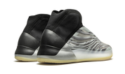 Yeezy QNTM BSKTBL 4