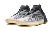 Yeezy QNTM Mono Carbon 3