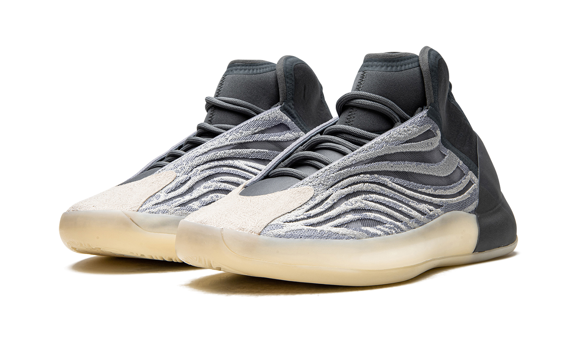 Yeezy QNTM Mono Carbon 3