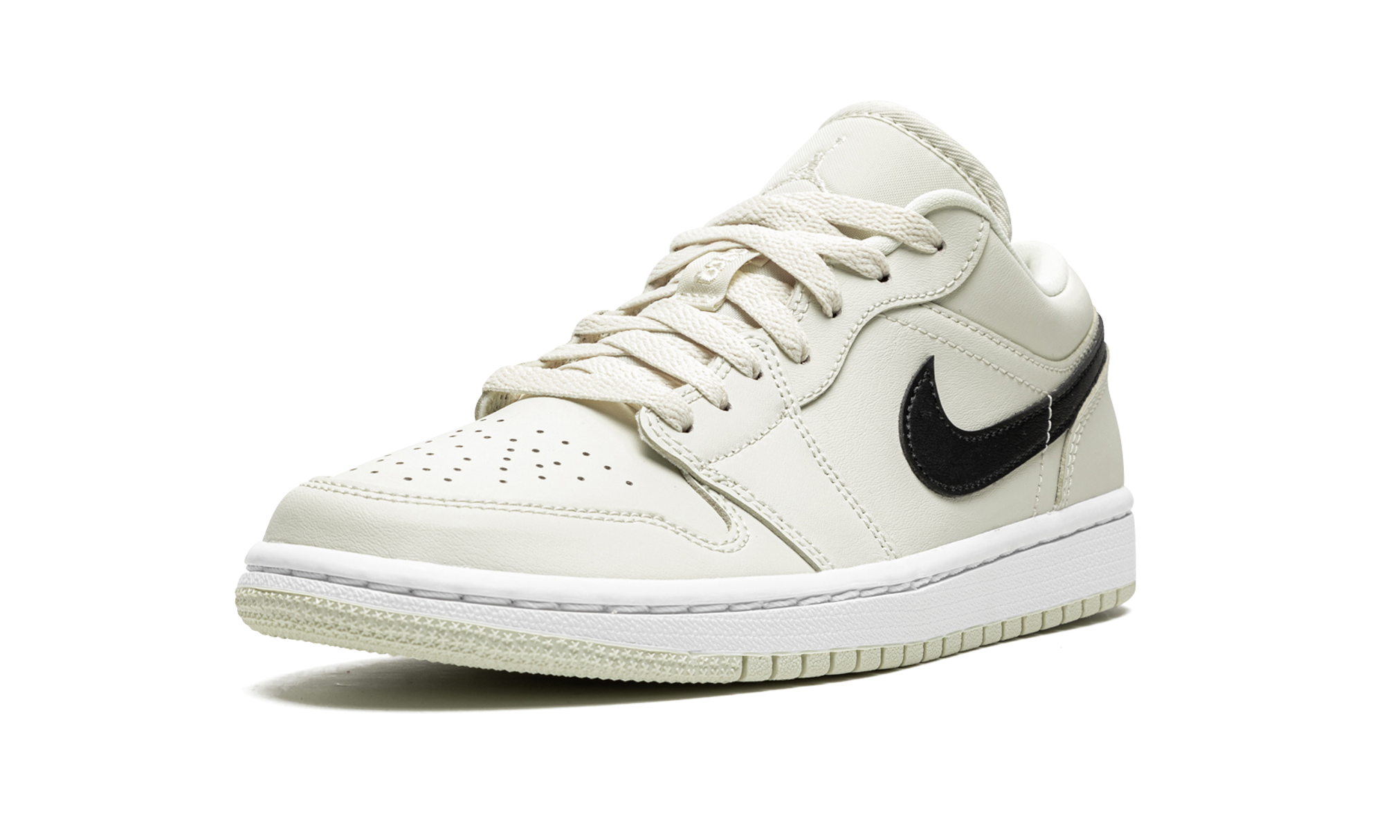 Air Jordan 1 Low Coconut Milk 4