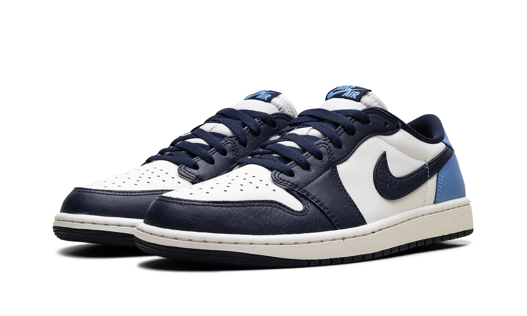 Air Jordan 1 Low OG Obsidian 3