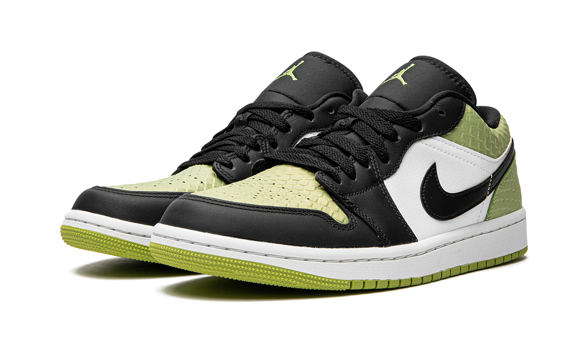 Air Jordan 1 Low Snakeskin Vivid Green (W) 3