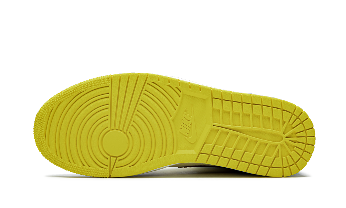 Air Jordan 1 Mid Fearless Maison Château Rouge 2