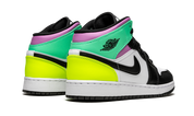 Air Jordan 1 Mid Pastel (GS) 4