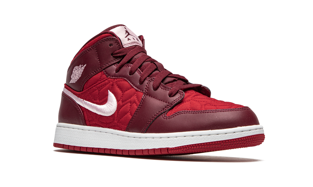 Air Jordan 1 Mid SE Red Quilt (GS) 8