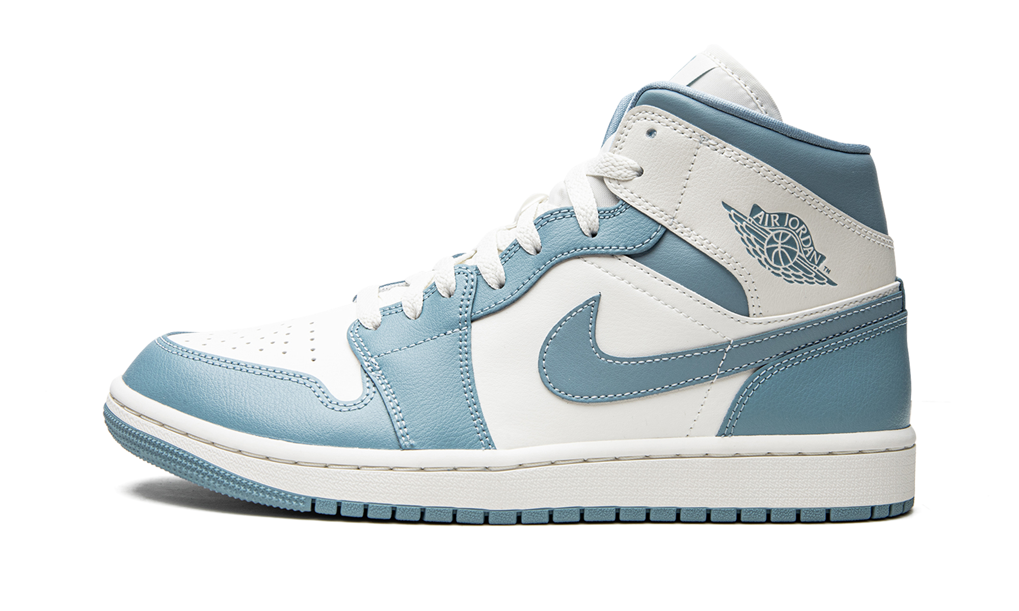 Air Jordan 1 Mid UNC (2022) 1