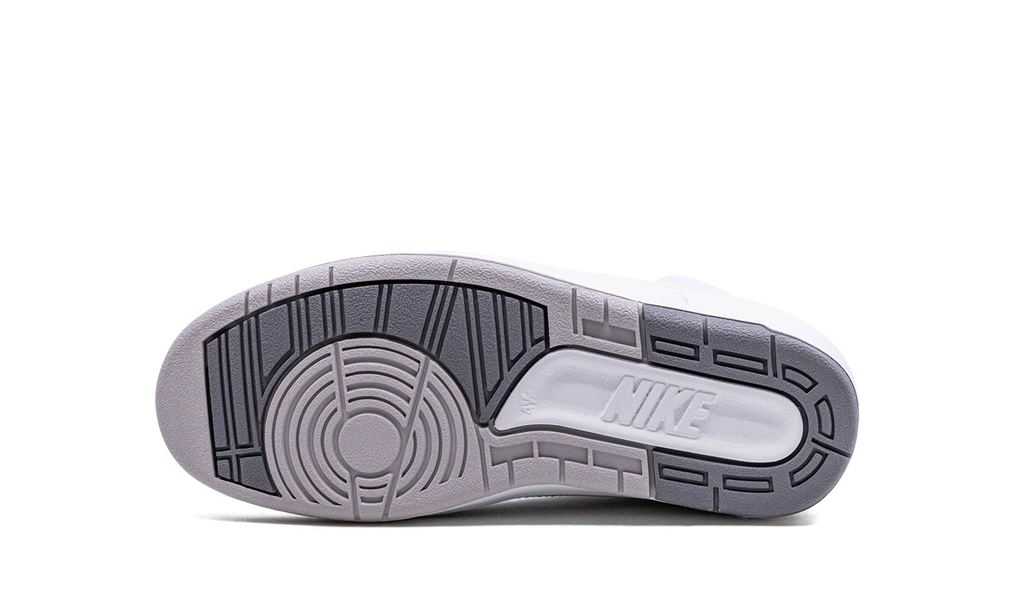 Air Jordan 2 Retro Cement Grey (GS) 6