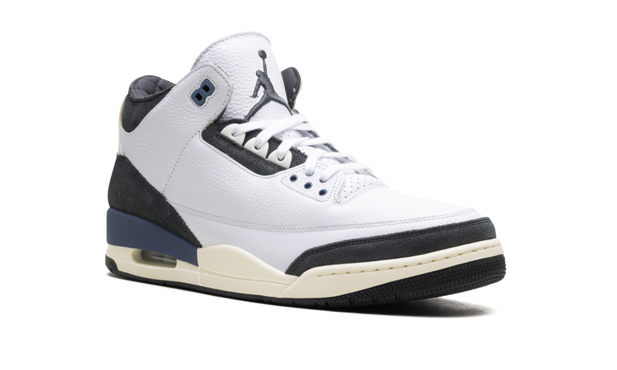 Air Jordan 3 Retro OG SP A Ma Maniére Diffused Blue 2