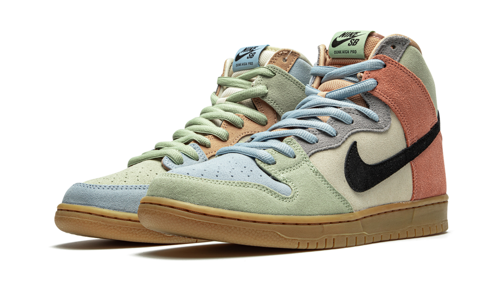 Nike SB Dunk High Spectrum