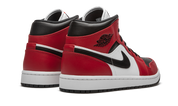 Jordan 1 Mid Chicago Toe 4