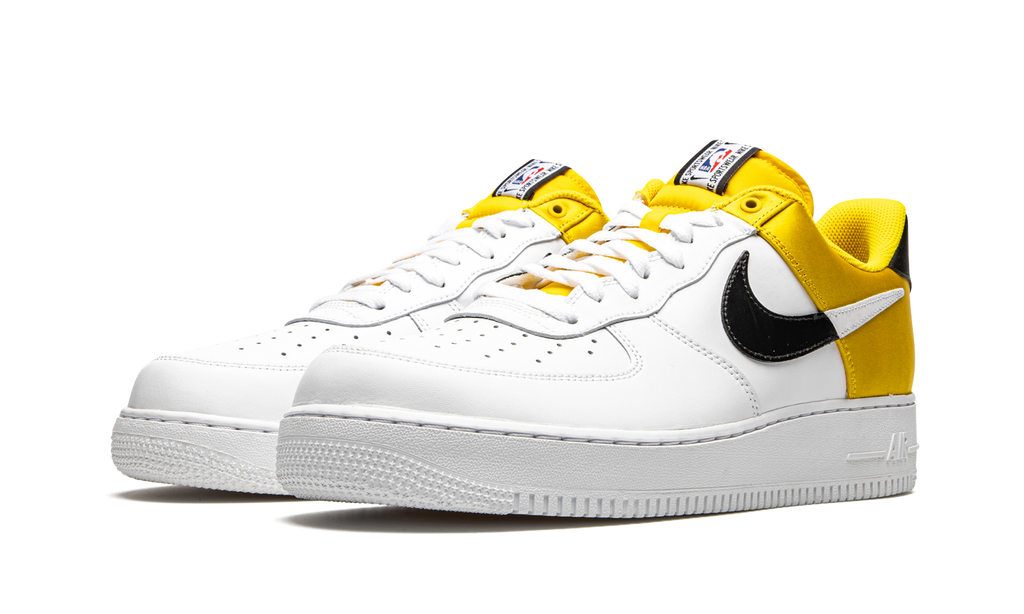 Nike Air Force 1 07' LV8 Yellow 3