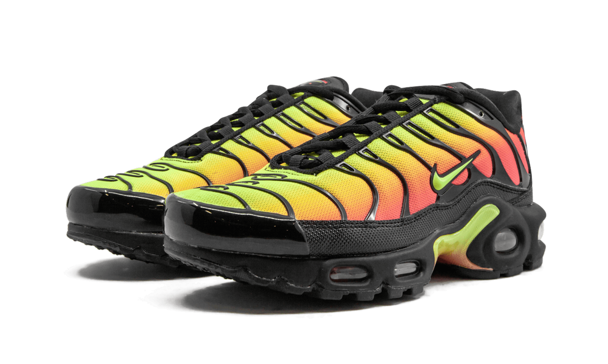 Nike Air Max Plus Black Volt Solar Red (W) 3
