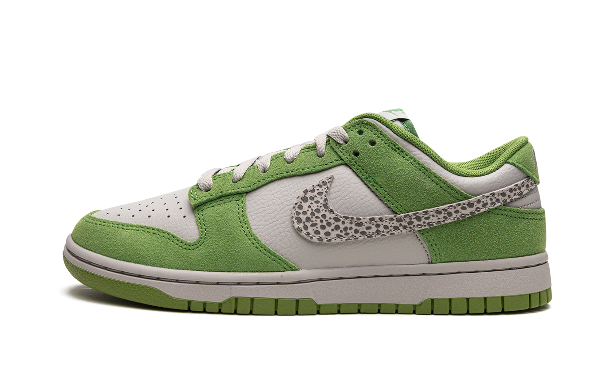 Nike Dunk Low AS Safari Swoosh Chlorophyll 1