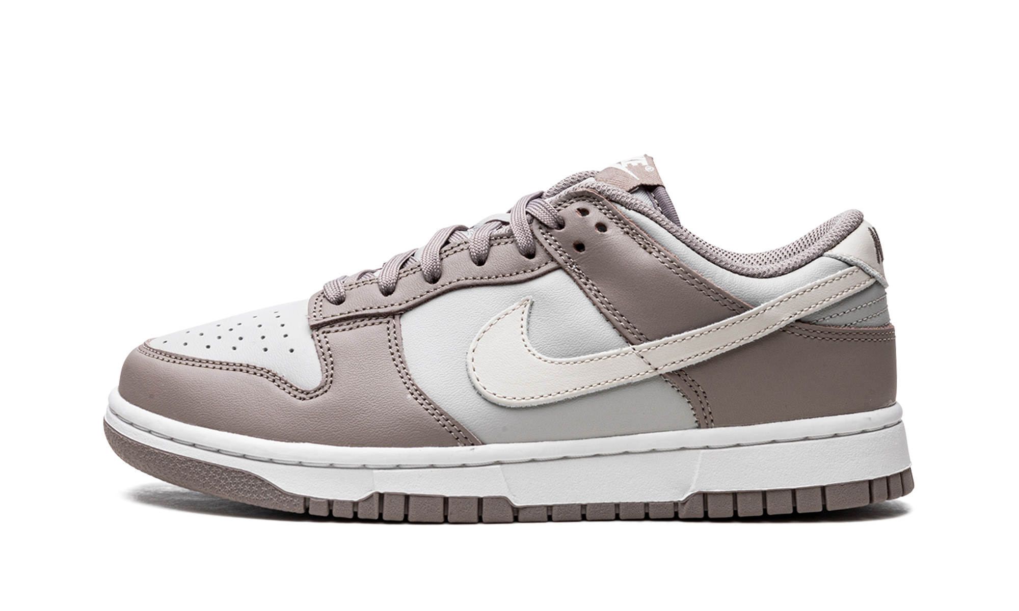 Nike Dunk Low Bone Beige 1