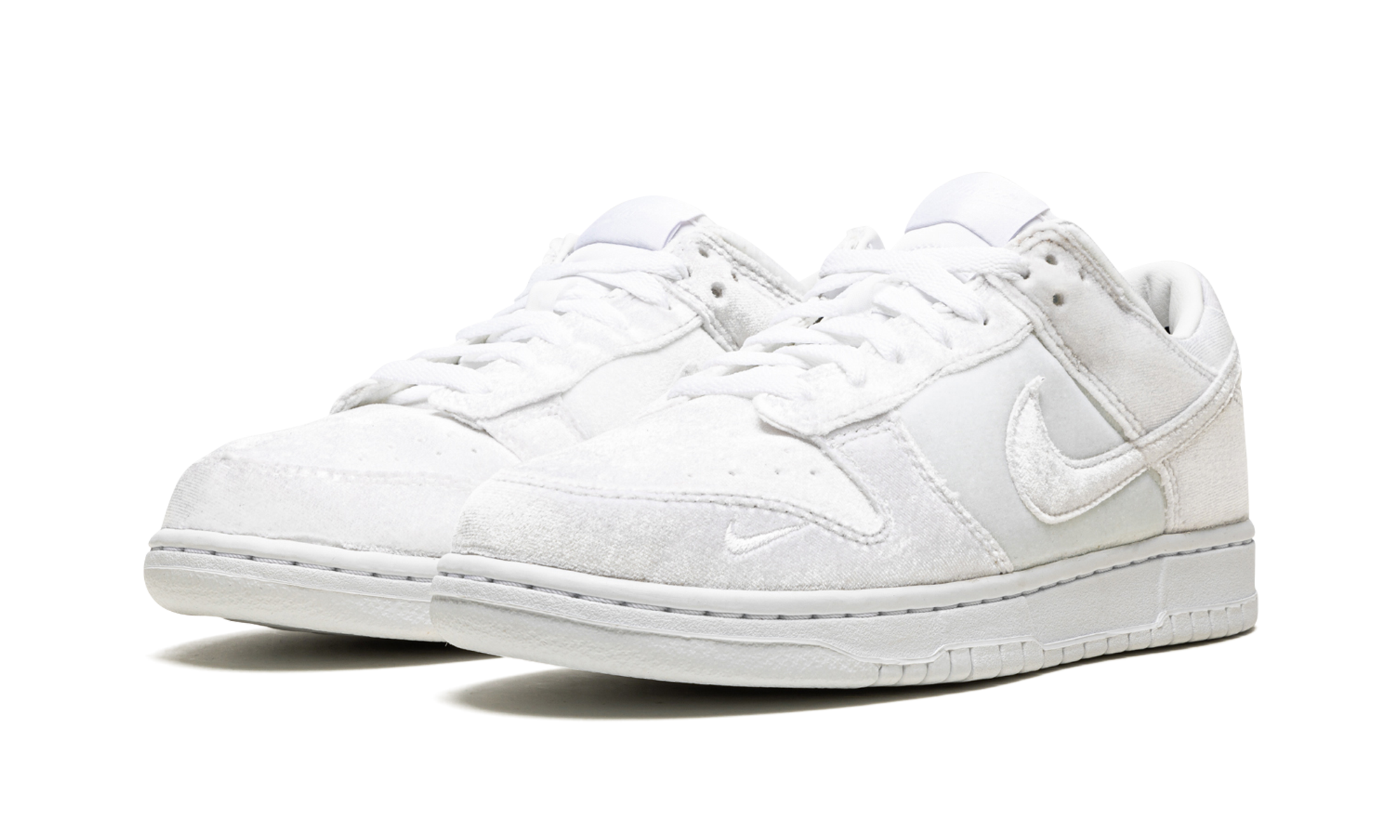 Nike Dunk Low Dover Street Market Triple White Velvet