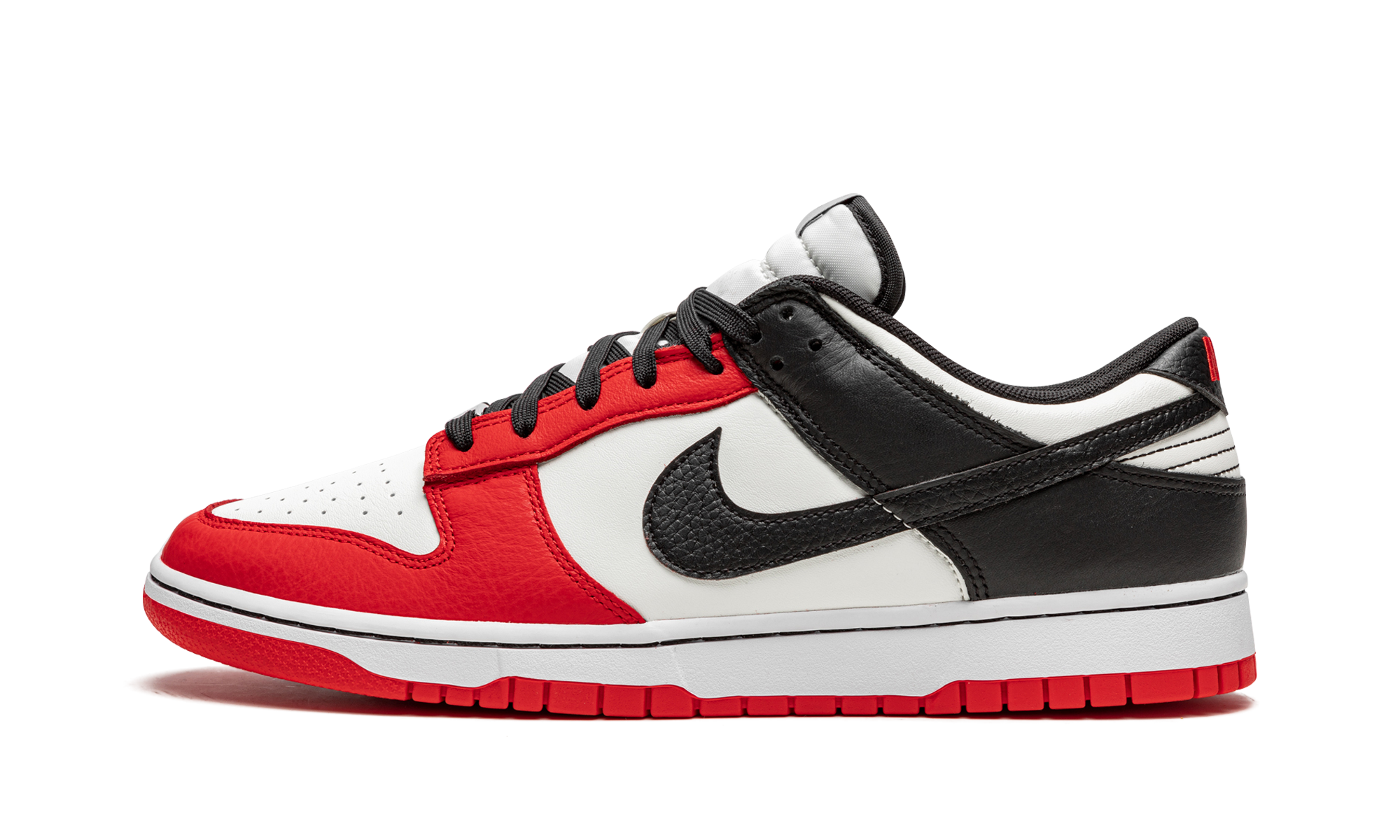 Nike Dunk Low NBA 75th Anniversary Chicago Bulls