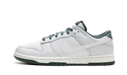 Nike Dunk Low Retro Se Photon Dust Vintage Green 1
