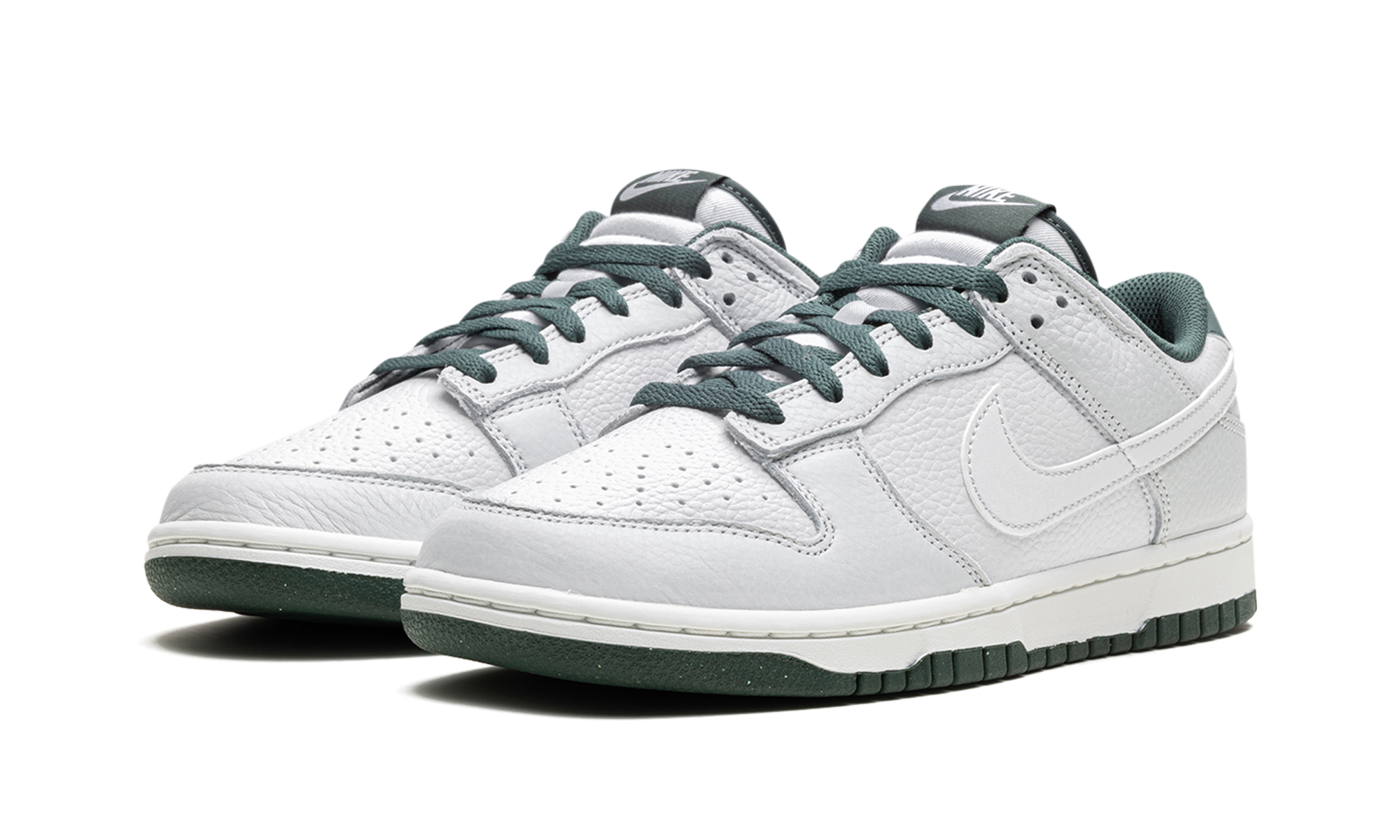 Nike Dunk Low Retro SE Photon Dust Vintage Green 3
