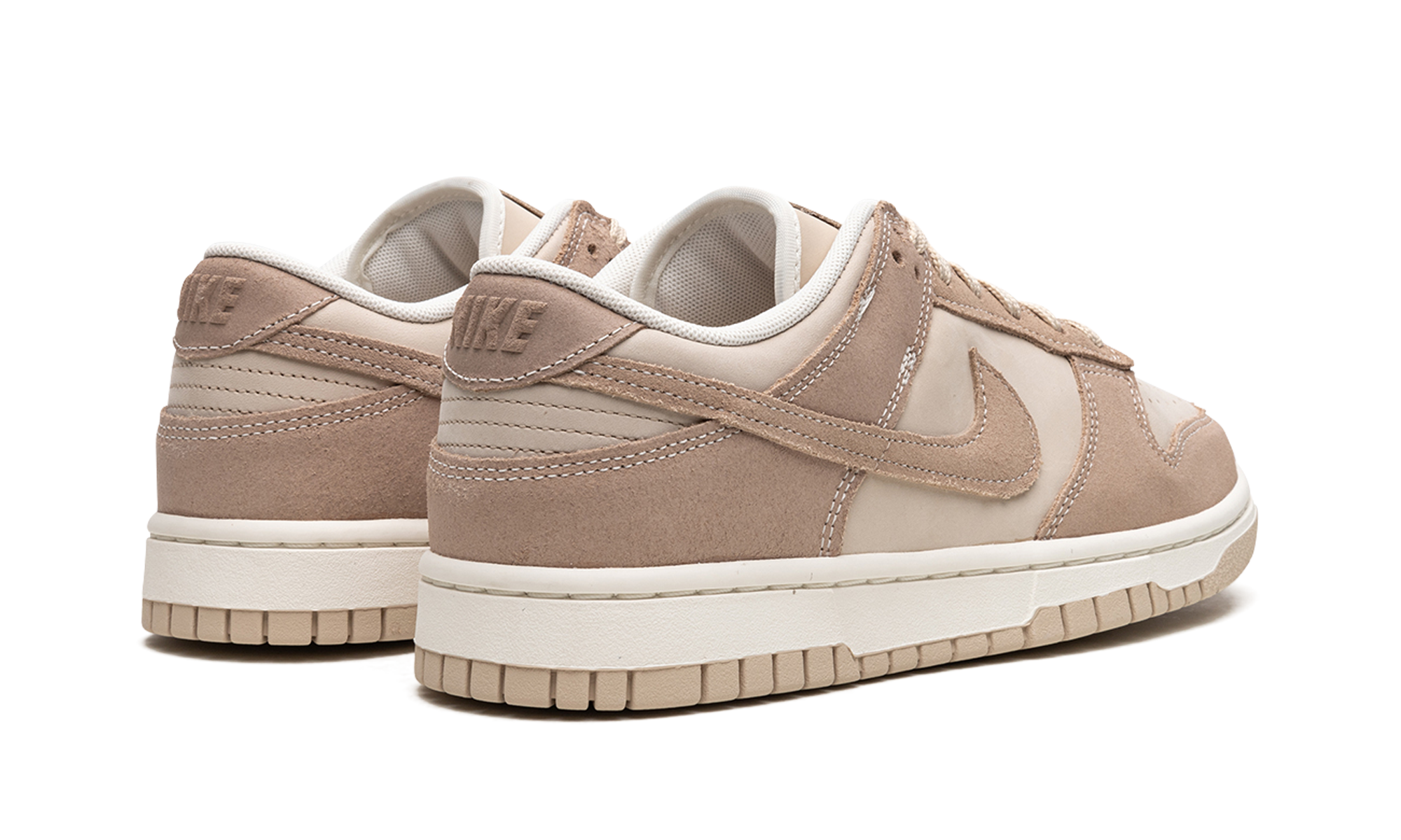 Nike Dunk Low SE Sanddrift 4